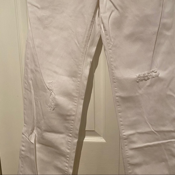 Old Navy White Jeans - Picture 3 of 6